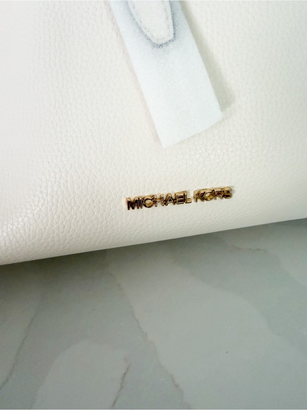 Michael Kors Emilia Large Pebbled Leather Tote in Light Cream MSRP $558 NWT - Picture 6 of 8